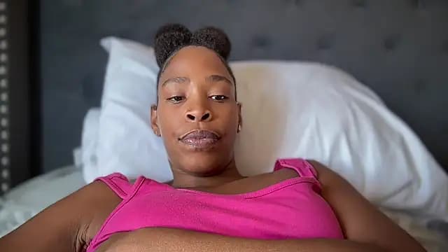 Cum2Charm live cam