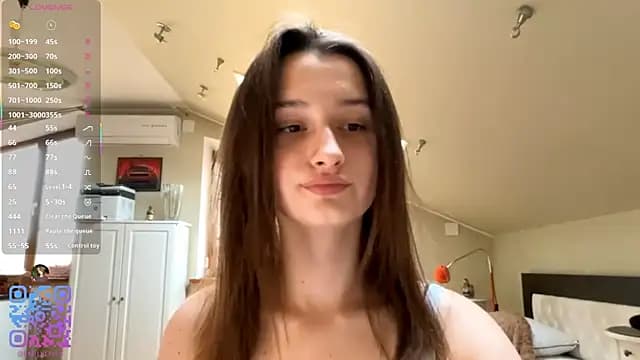DarlineBrustera live cam on Stripchat