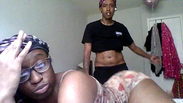 BedazedFirefly live cam