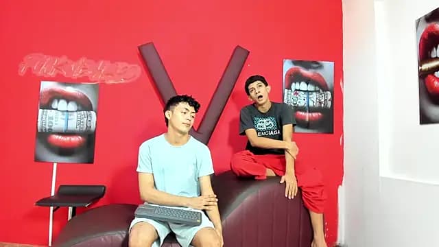 AVENGER_BOYS2026 live cam
