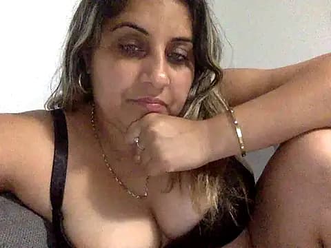 Antoniasweet live cam