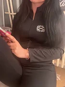 LaPetitechienne1 live cam