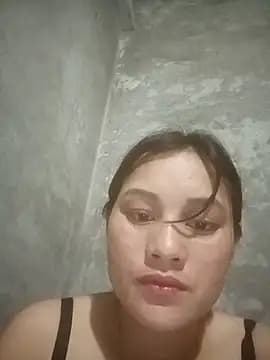 Momo-biki live cam
