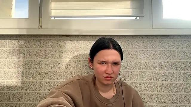 ReneeBossi live cam