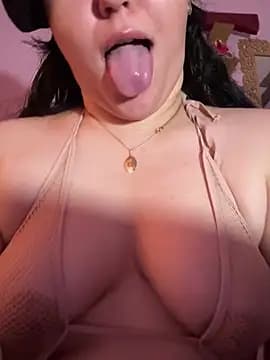 QueenRima99 live cam