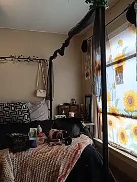Bored_Grandma live cam