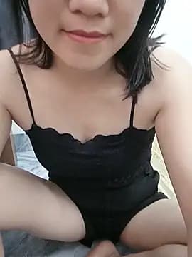 Norah-h live cam