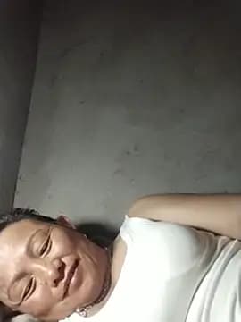 Lucie_Fuzk live cam