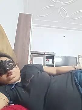 DesiRiya698 live cam