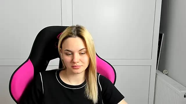 Emma_starrs_ live cam