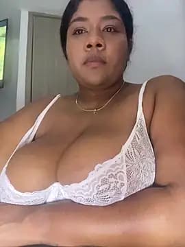 paola091 live cam