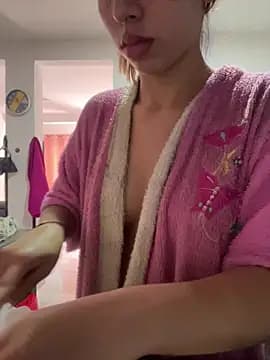 Aaliyah_Salma live cam
