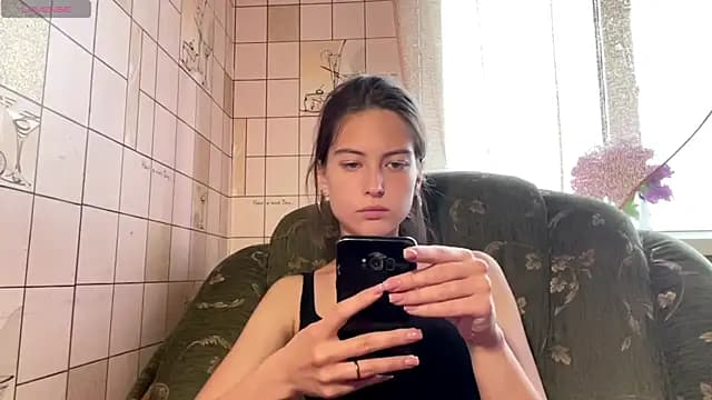 AlesiaGrainger live cam