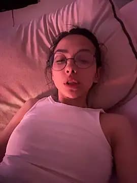LeslyJouretdy live cam
