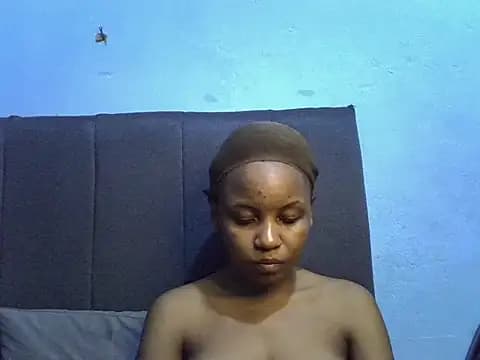 GoldenGoddess111 live cam