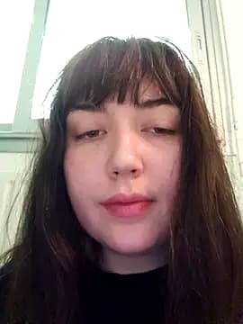 Lynylou live cam