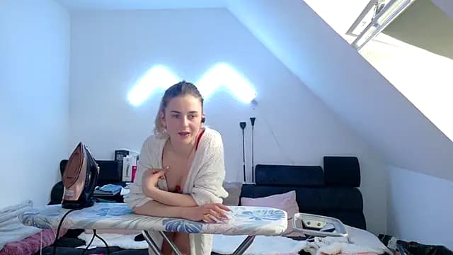Melly4You live cam