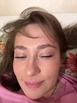 BettyRussian live cam on Stripchat