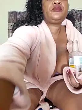 Bootyliciousbbw12 live cam