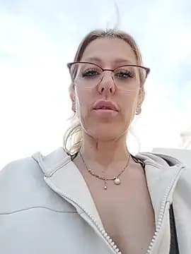 Manuerlaruby live cam