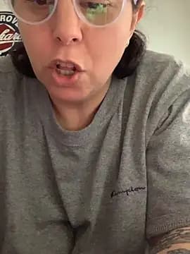 LupitaHaze live cam