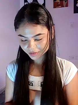 Cleo_hills live cam