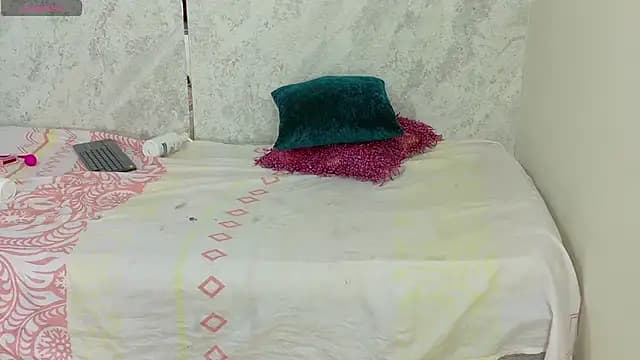 emy_0 live cam