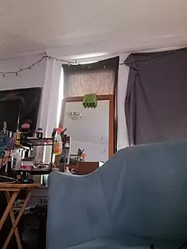 ChuckyyDee live cam