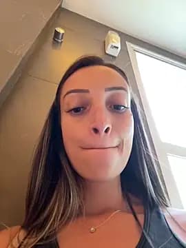 BelleLouiseVp live cam