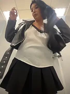 Tisha_Busty live cam