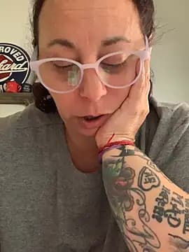 LupitaHaze live cam