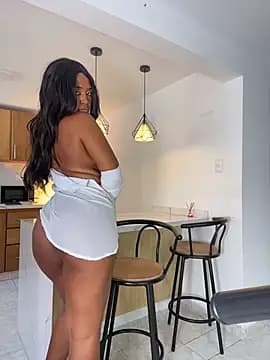 alessia_moon1 live cam