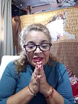momismilf544 live cam
