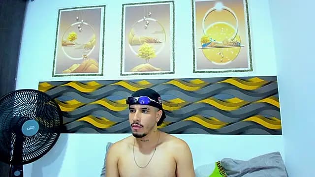 Leon_Hotx live cam