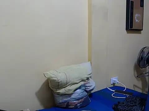 kurtbigcock live cam