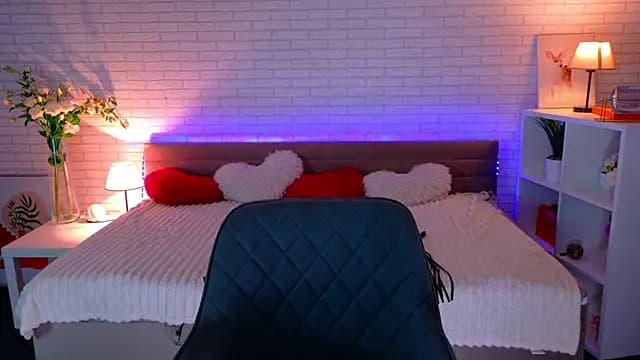 NovaBlissss live cam