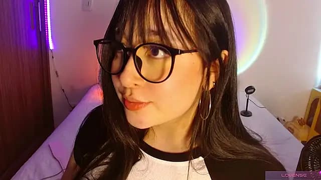 Oliviargf live cam on Stripchat