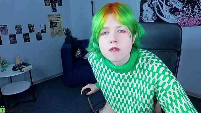 LittleKittenStar live cam