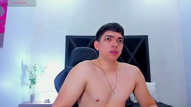 Julian_Mercier live cam
