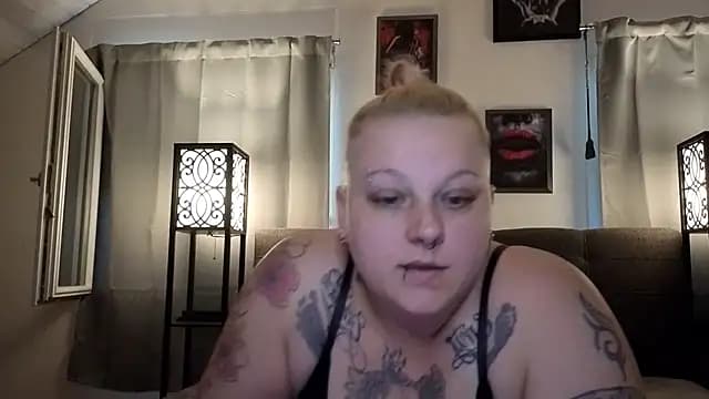 Lady_Peggi live cam