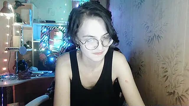 Alessa_Kiss live cam on Stripchat