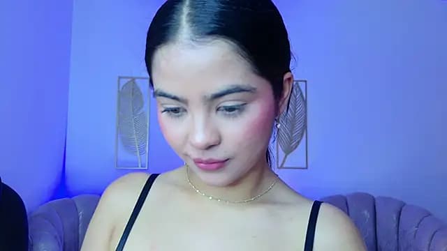 Layla_Breezee live cam