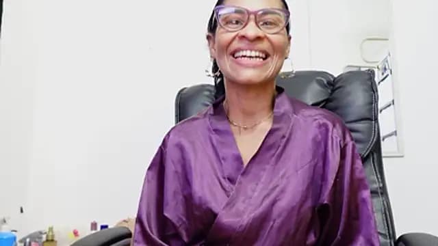 Aries_Mature live cam