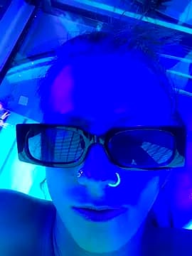 Bellaa25 live cam