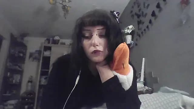 ChargedReign live cam