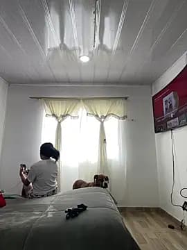 Marianahb-e live cam