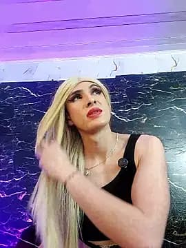 crislingery_dolli live cam
