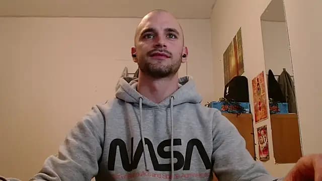 OskarBreno live cam