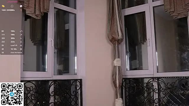 Erosyne live cam