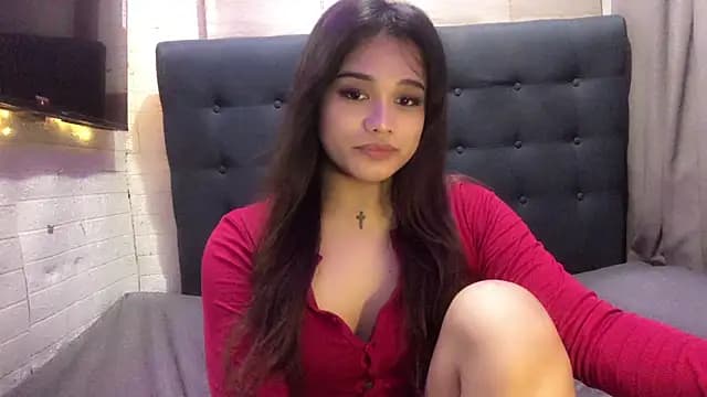 Ur_WifeyMarie live cam on Stripchat
